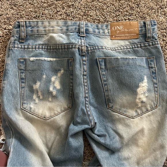 One Teaspoon Hailey Bieber Jeans - Picture 4 of 5